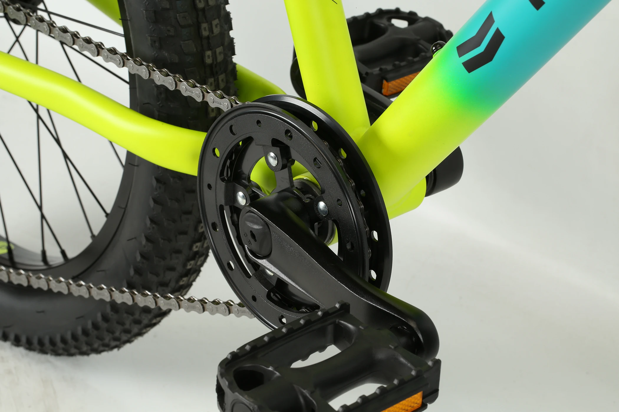 2021 Haro MTB FL 20 Plus Matte Teal Neon Yellow Detail Pedals